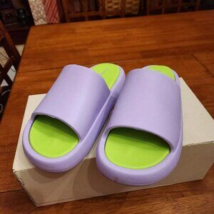 beach slides by j slides lilac purple/green Squish sandals size 8M